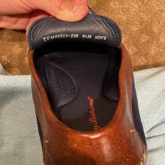 Tommy Bahama suede loafers - Picture 6 of 6